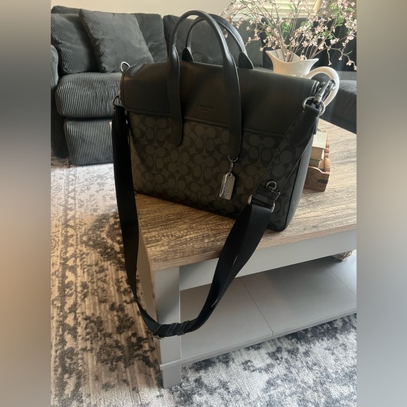 Coach Sullivan Portfolio Brief In Signature Canvas - Picture 7 of 8